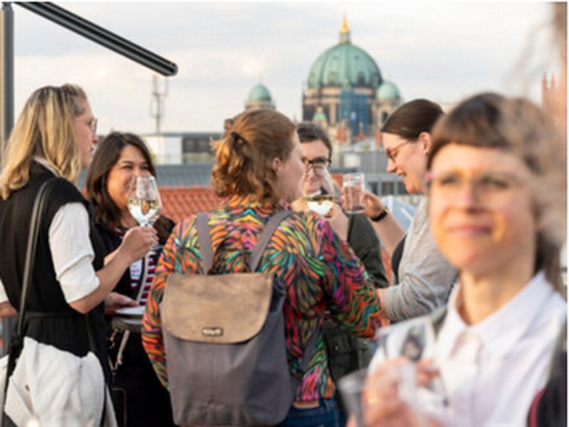 Sommerfest mit Paneldiskussion "Resilienz in der Wissenschaft" - Regionalgruppe Nord-Ost